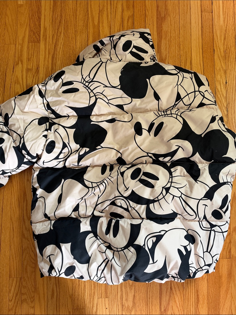 H&M Minnie Mouse Puffer Jacket - Picture 2 of 5